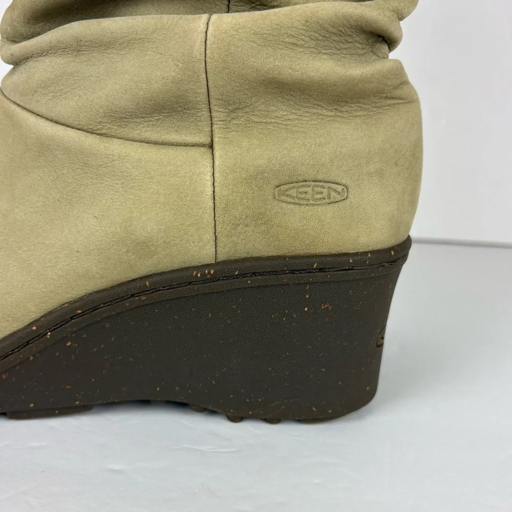 Keen Akita Leather Mid Calf Slouchy Wedge Pull On Boots in Light Green